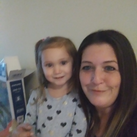 Meet your Posher, Lisa - Picture 1 of 1